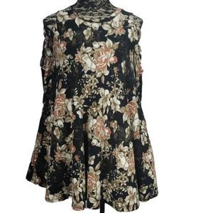 Pomelo Swing Black Floral Med‎ Cold Shoulder Dress